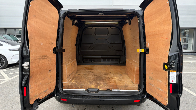 Ford Transit Custom 280 L1 Diesel Fwd 2.0 EcoBlue 130ps Low Roof Limited Van Auto